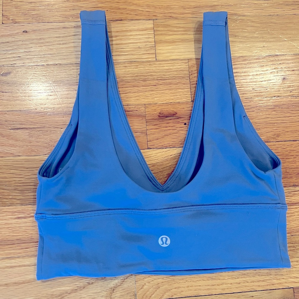 New LULULEMON top